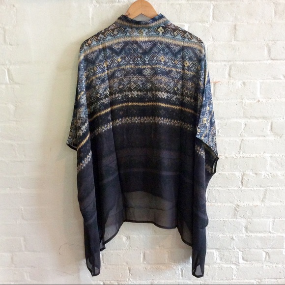 Da-Nang silk sheer high low button up patterned blouse - Picture 6 of 14